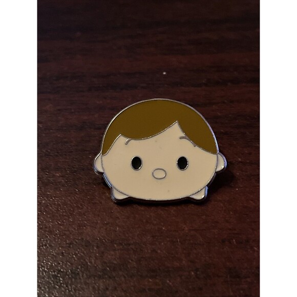 Disney Star Wars Luke Skywalker Tsum Tsum Series 1 Mystery Trading Pin‎ - Picture 1 of 4